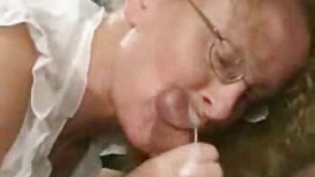 Casting Milf puta es video sexo clasico follada por el culo y traga semen