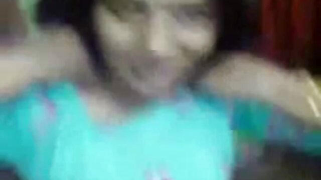 La pillé engañando la hizo peliculas de sexo clasico chupar mi polla